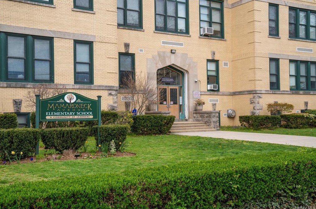 419 Warren Ave, Mamaroneck NY  10543-1332 exterior