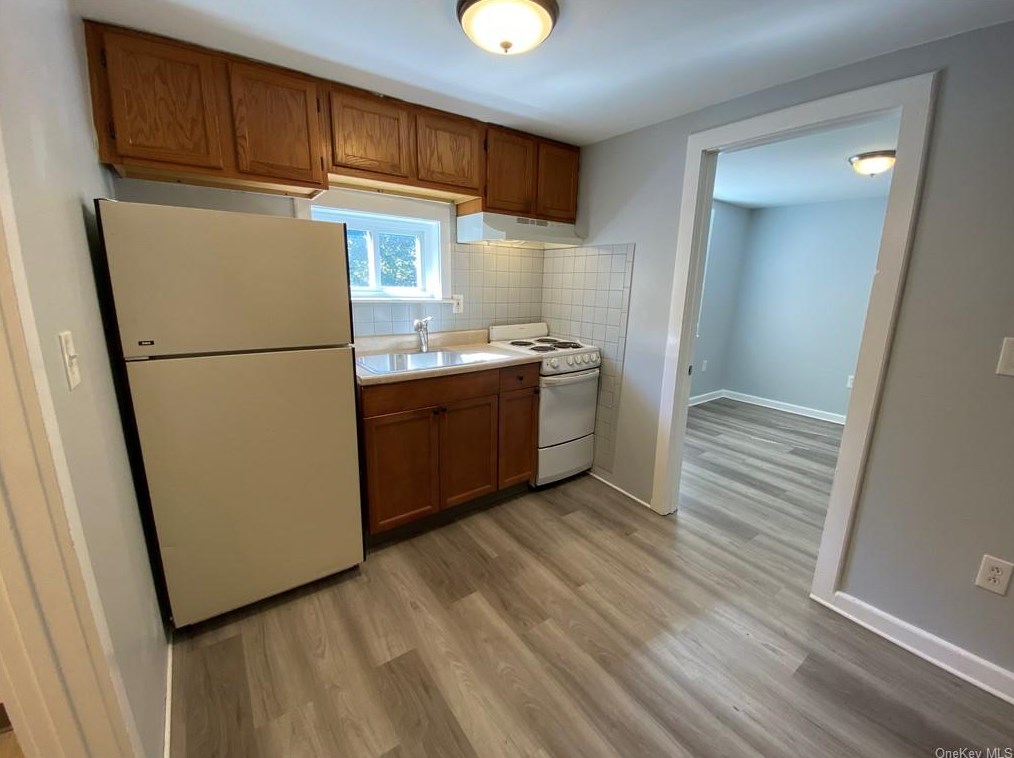 73 Main St, Beacon NY  12508-3327 exterior