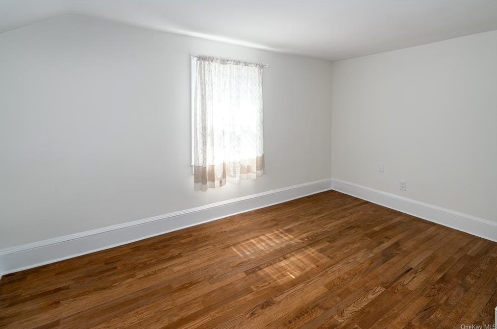 22 Pleasant St, Bedford NY  10506-1501 exterior