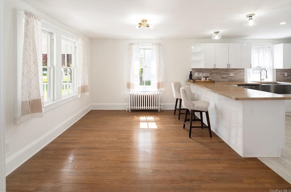 22 Pleasant St, Bedford NY  10506-1501 exterior