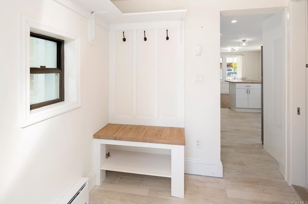 22 Pleasant St, Bedford NY  10506-1501 exterior