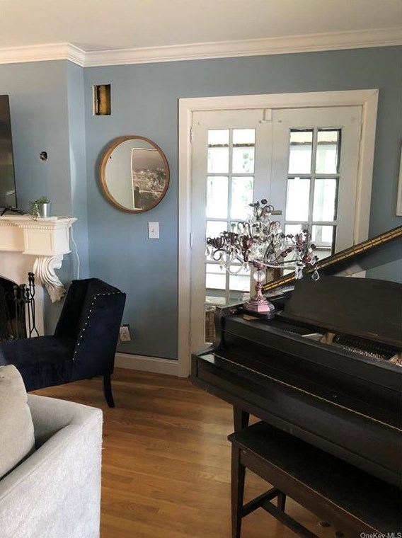 21 Linden Pl, Middletown NY  10940-4803 exterior