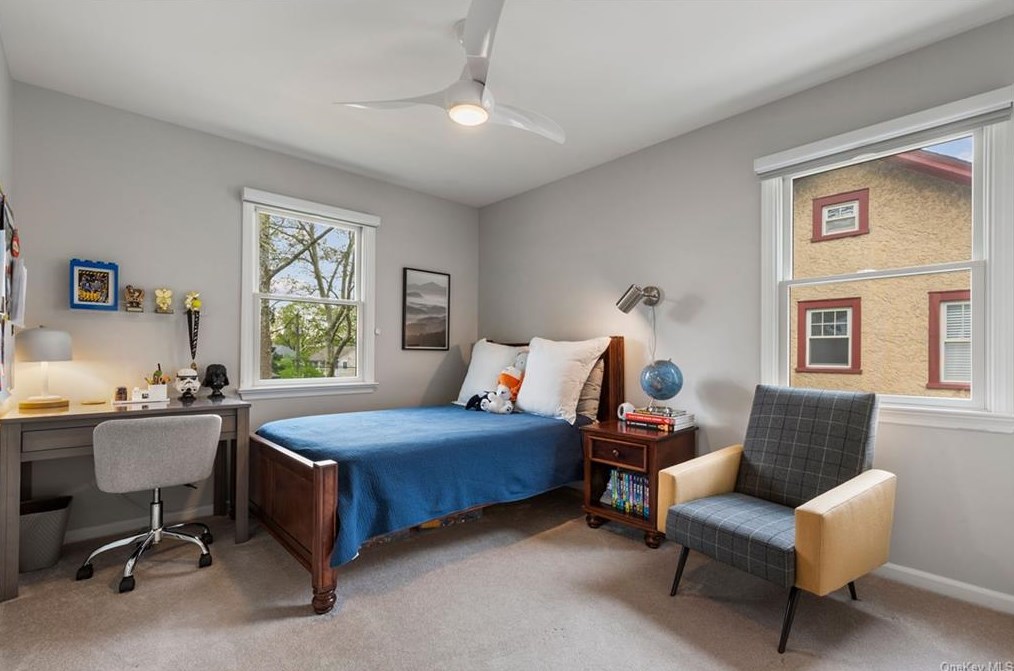 18 Harding Dr, Rye NY  10580-1313 exterior