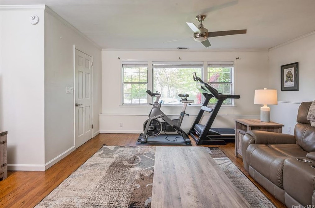 704 Louis St, Mamaroneck NY  10543-1728 exterior