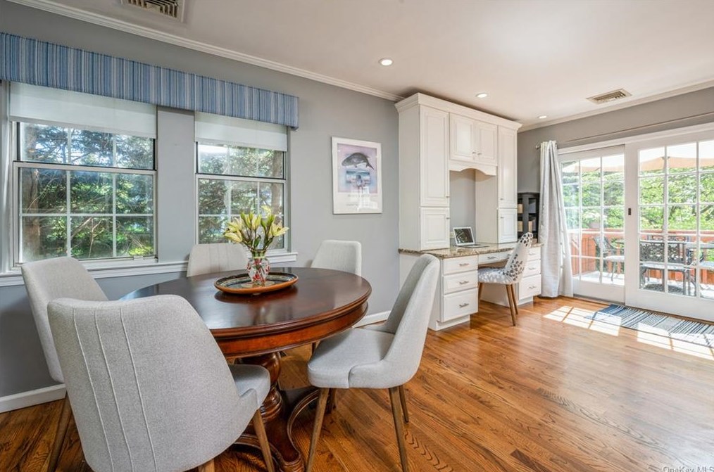 704 Louis St, Mamaroneck NY  10543-1728 exterior