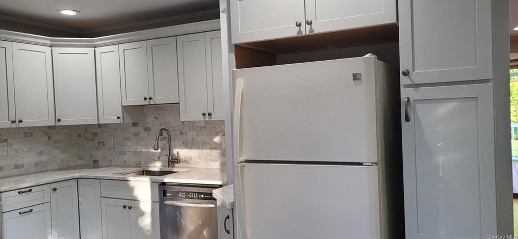 91 Leona Ave, New City NY  10956-2937 exterior