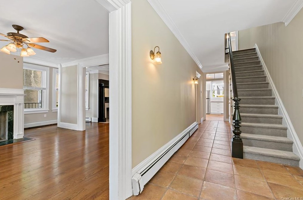 195 Broadway, North Tarrytown NY  10591-3216 exterior