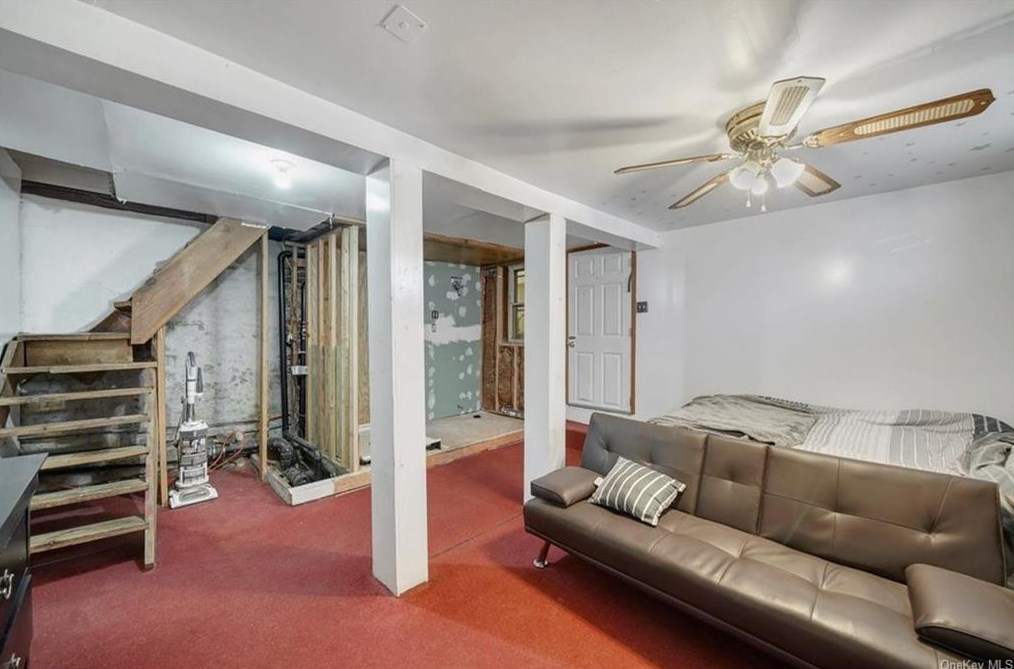 8 Orchard St, Haverstraw NY  10927-1111 exterior