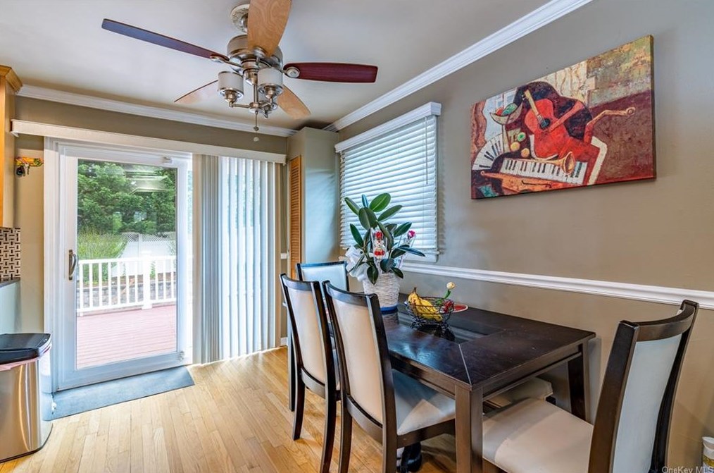 40 Hunt Ave, Yonkers NY  10710-5431 exterior