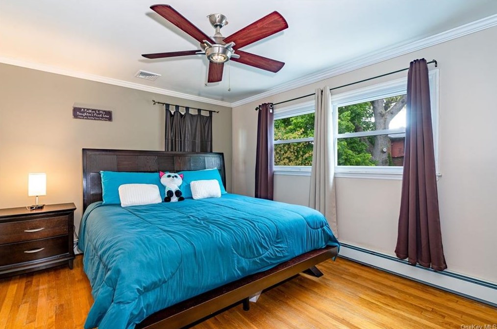 40 Hunt Ave, Yonkers NY  10710-5431 exterior