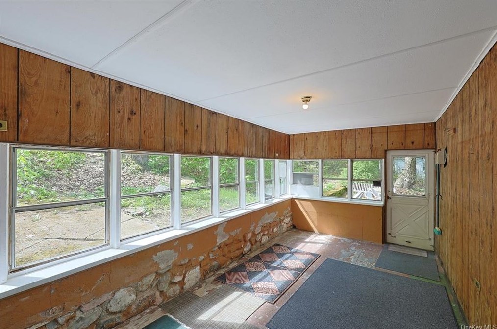 81 Sylvan Trl, Monroe NY  10950-6710 exterior
