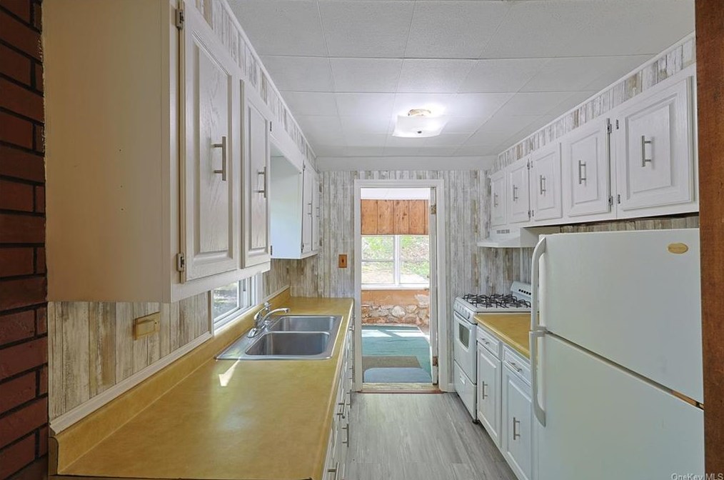 81 Sylvan Trl, Monroe NY  10950-6710 exterior
