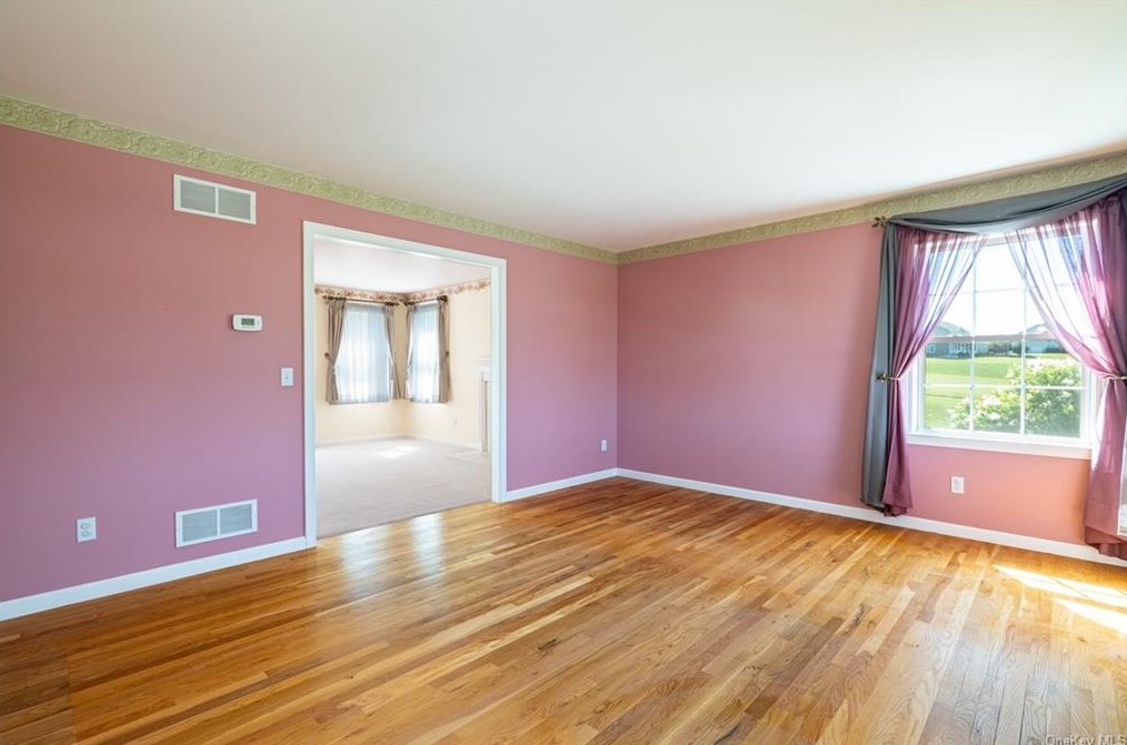 6 Rose Ct, La Grange NY  12540-6246 exterior