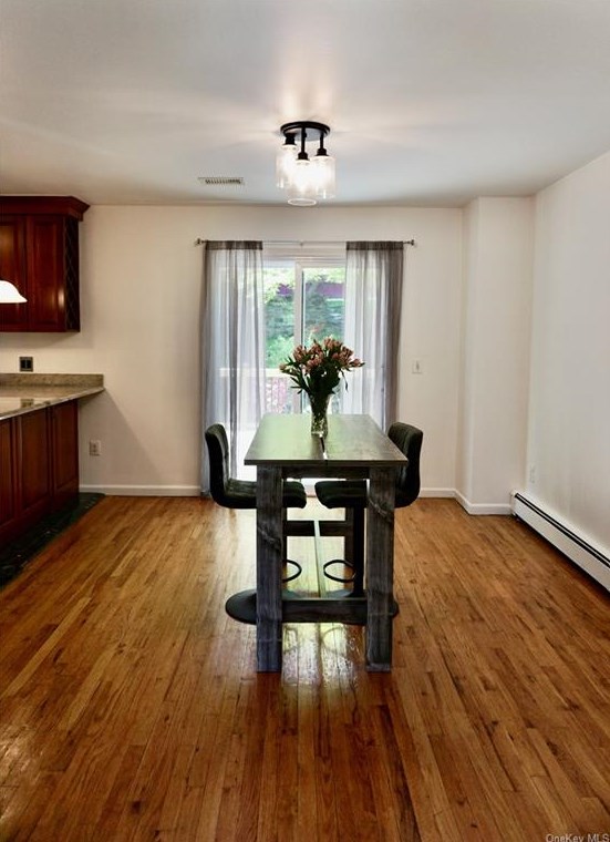 359 Sprain Rd, Yonkers NY  10710-3441 exterior