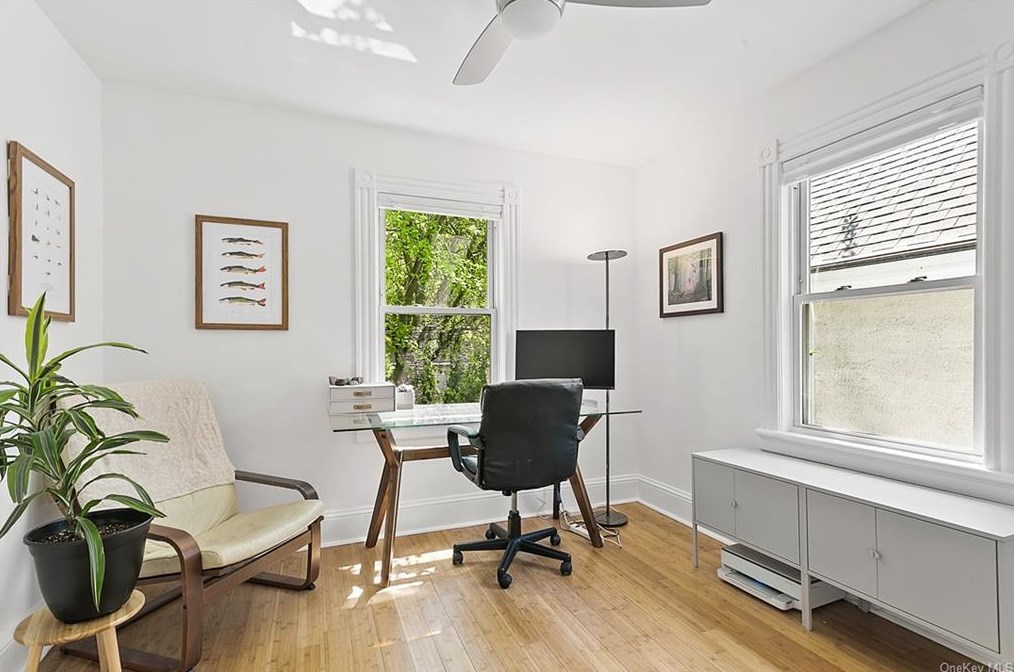 55 Legrande Ave, North Tarrytown NY  10591-3405 exterior