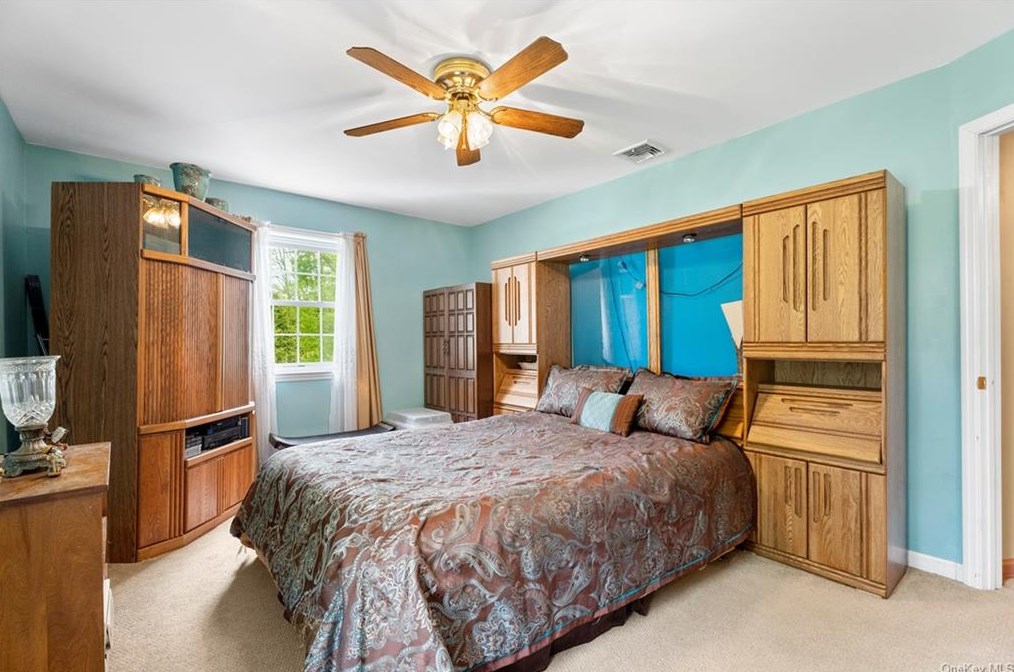 334 Fair St, Kent Lakes NY  10512-6141 exterior