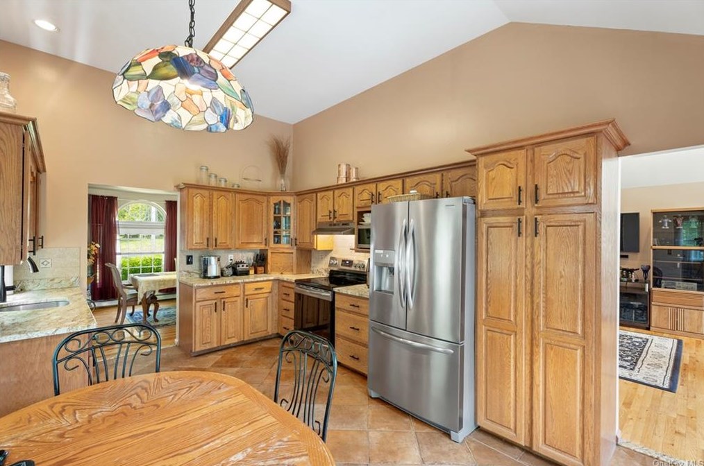 334 Fair St, Kent Lakes NY  10512-6141 exterior