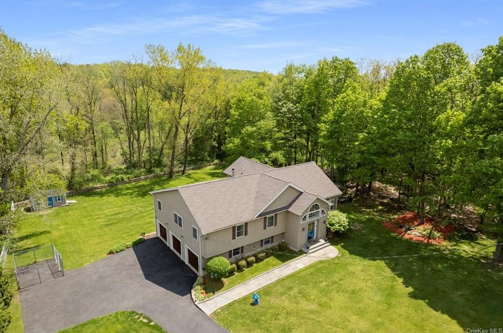 334 Fair St, Kent Lakes NY  10512-6141 exterior