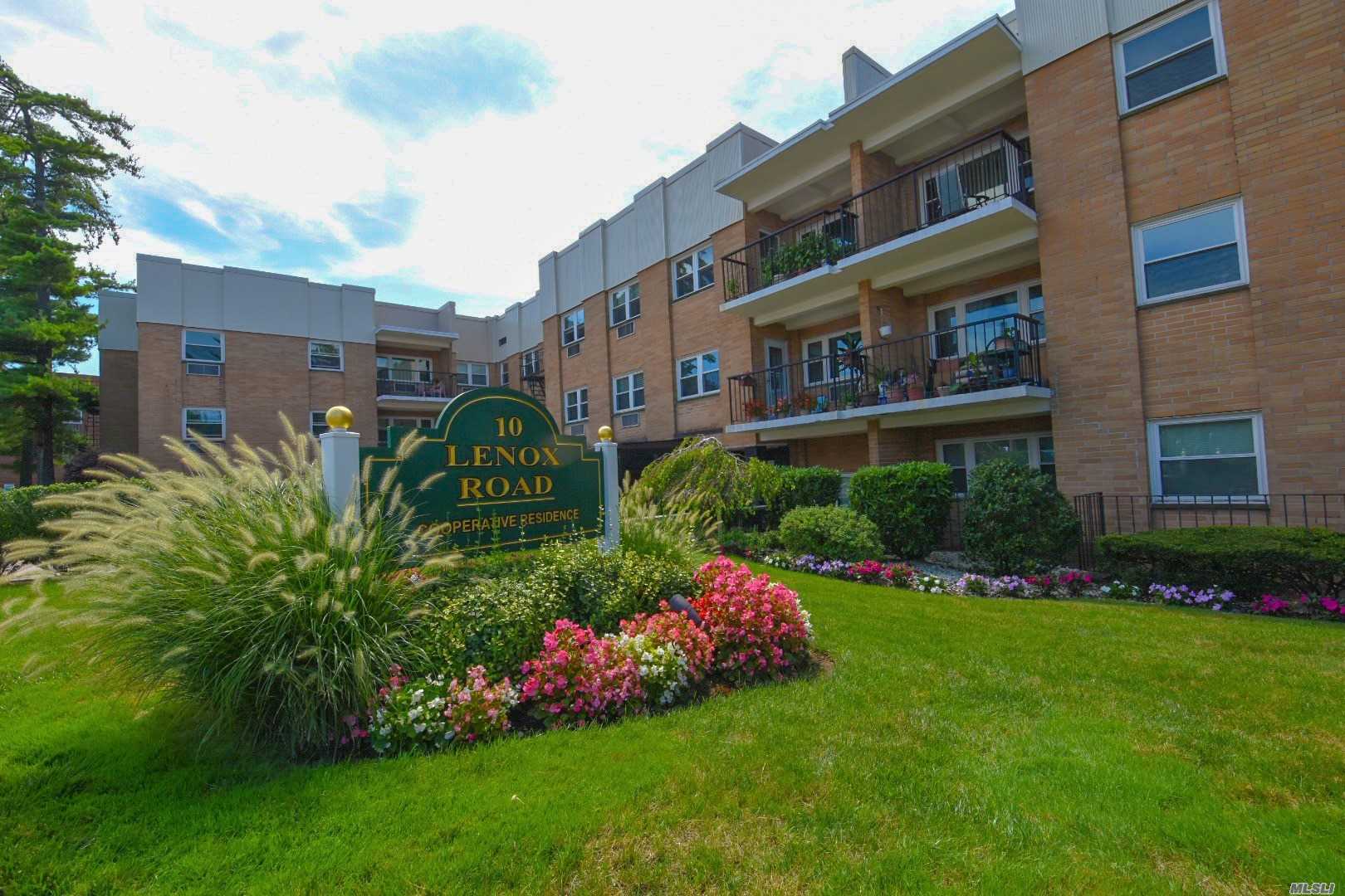 10 Lenox Rd 1A, Rockville Centre, NY 11570 MLS 3158581 Coldwell Banker