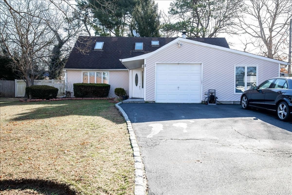 7 Sand Ln, Islandia, NY 11749 MLS 3298032 Coldwell Banker