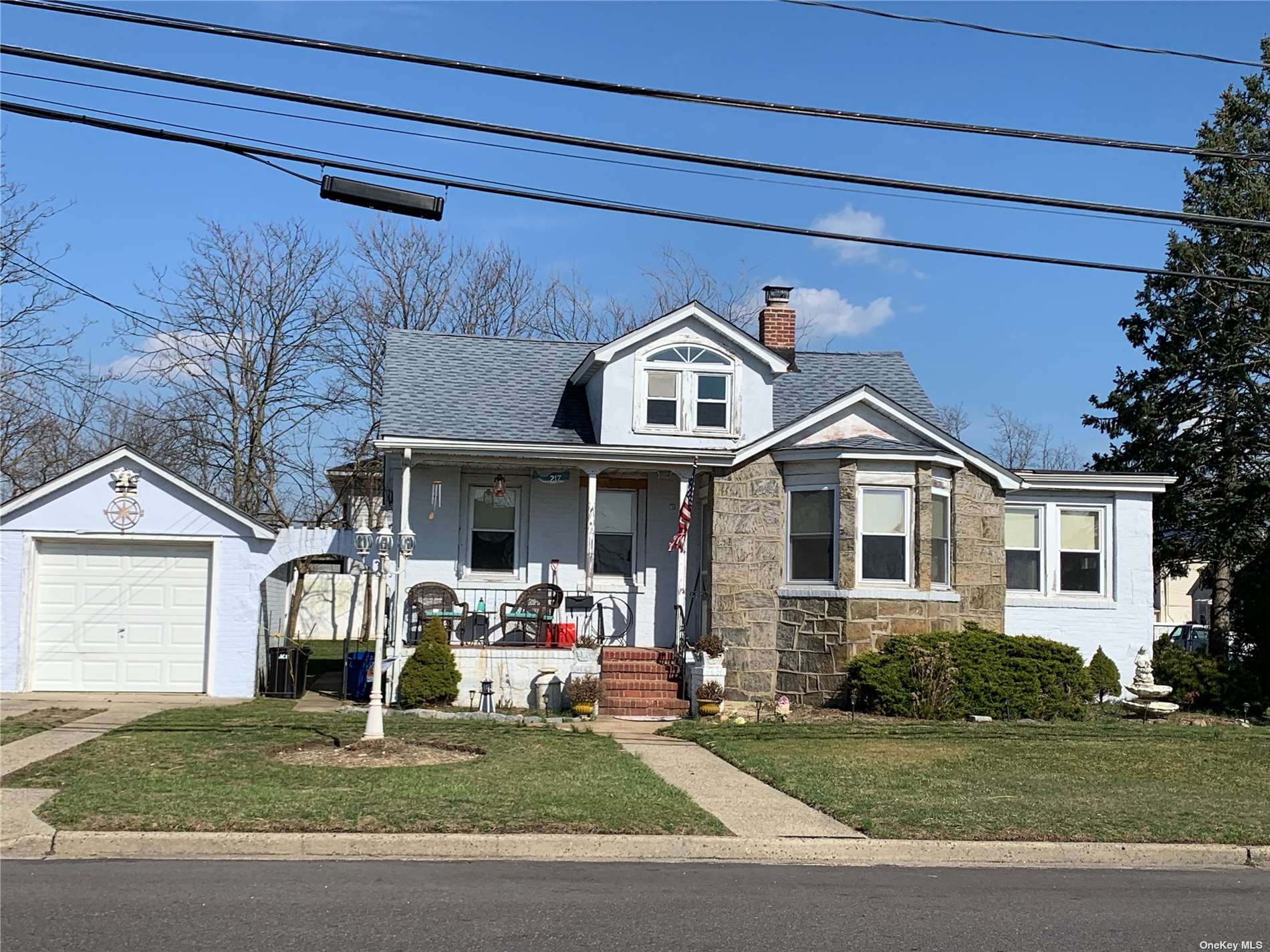 217 E Riviera Dr, Lindenhurst, NY 11757 MLS 3298172 Coldwell Banker