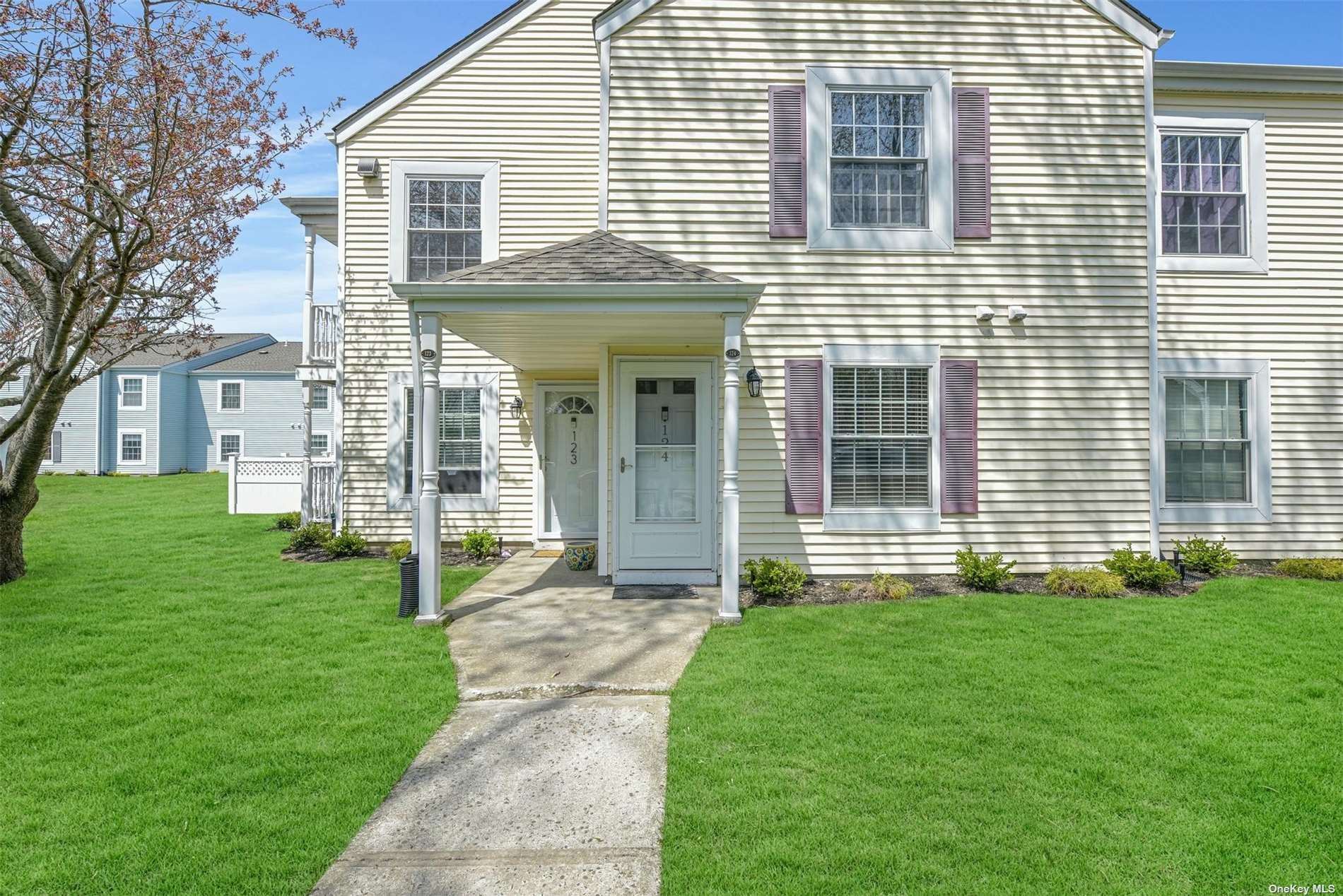 124 Fairview Cir, Middle Island, NY 11953 MLS 3305429 Coldwell Banker