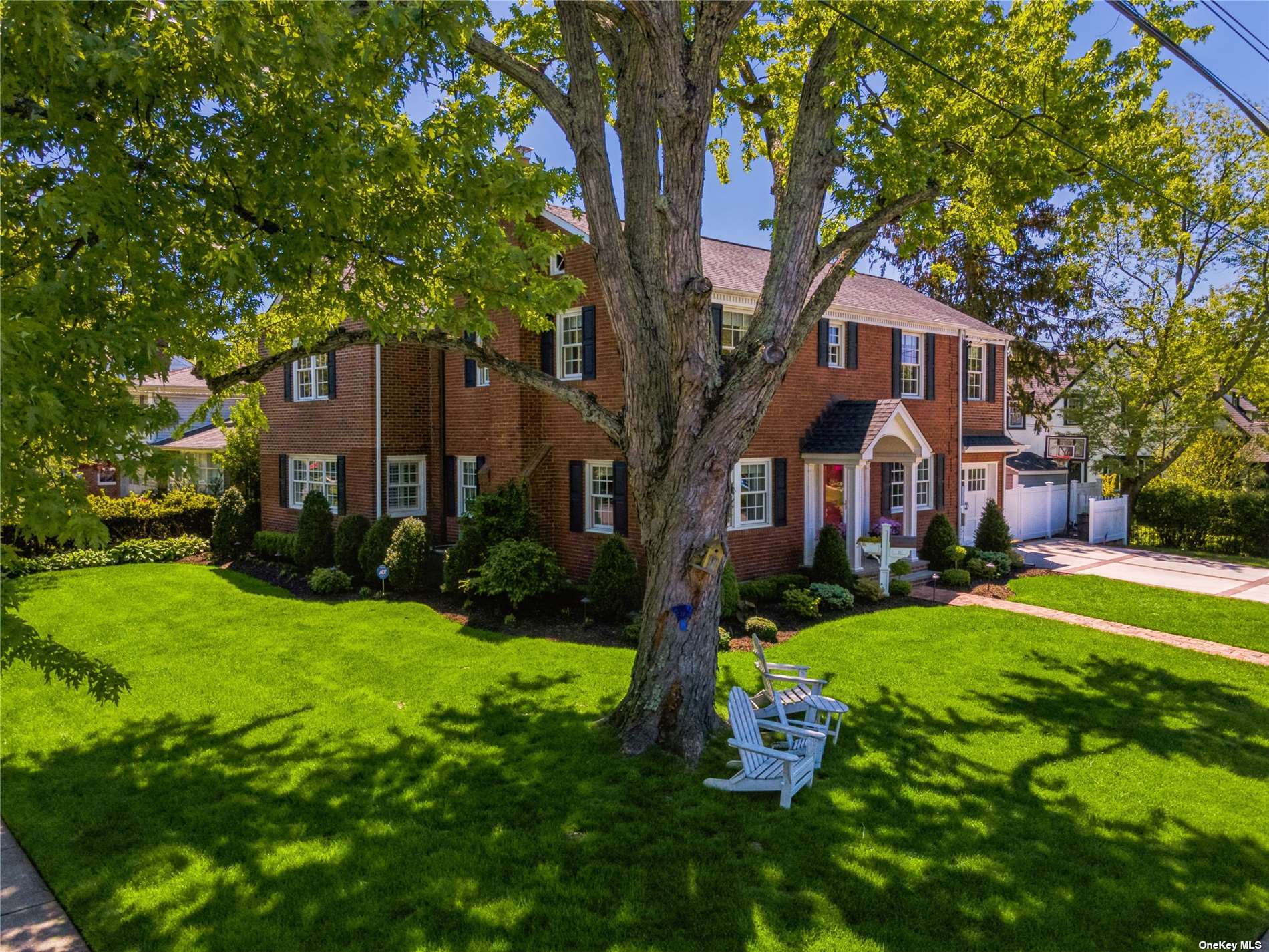 50 Hanson Pl Malverne Ny 11565 Mls 3310736 Coldwell Banker