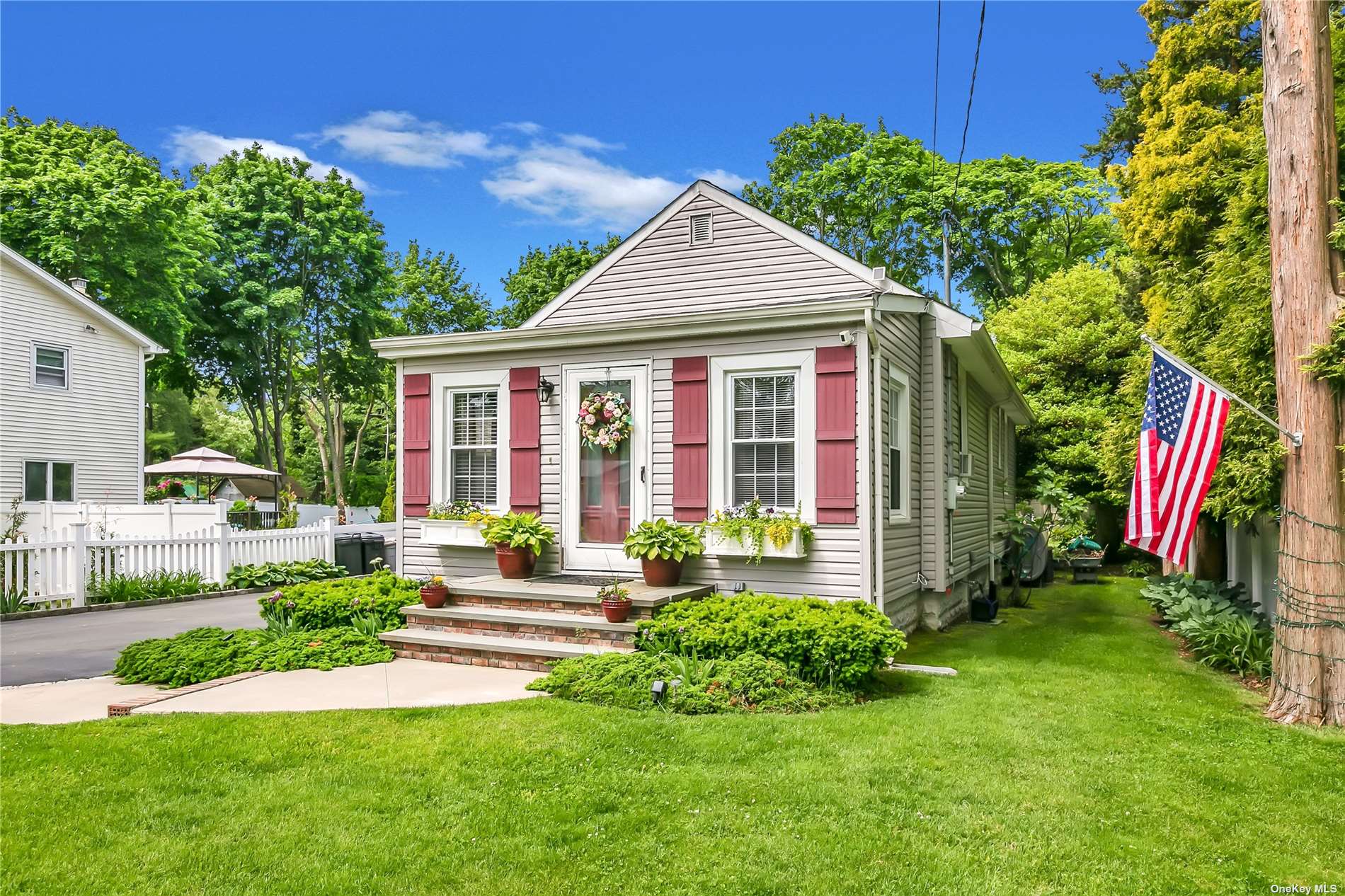 6 Van Buren Ct, Nesconset, NY 11767 MLS 3314598 Coldwell Banker