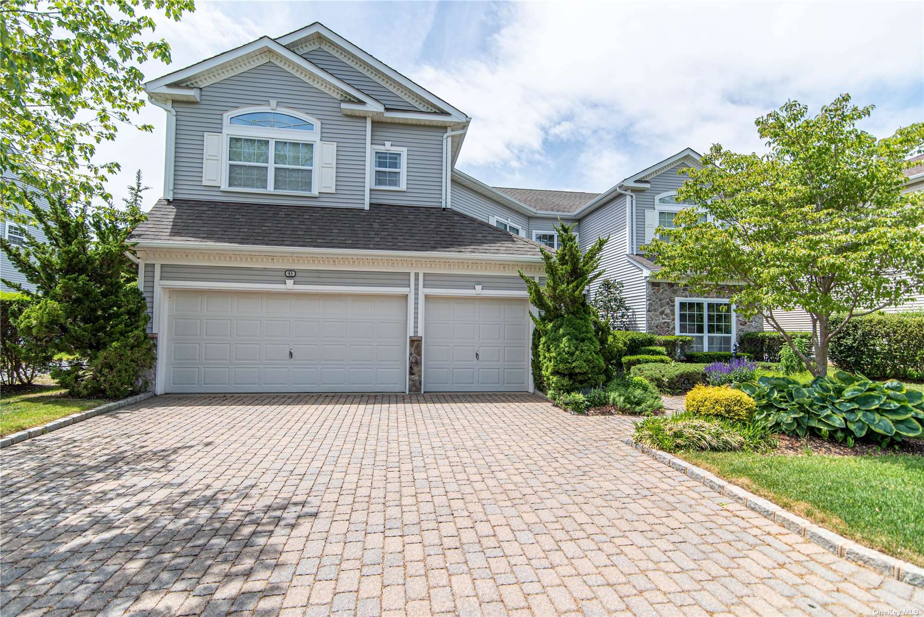 43 Hamlet Dr, Mount Sinai, NY 11766 MLS 3315665 Coldwell Banker