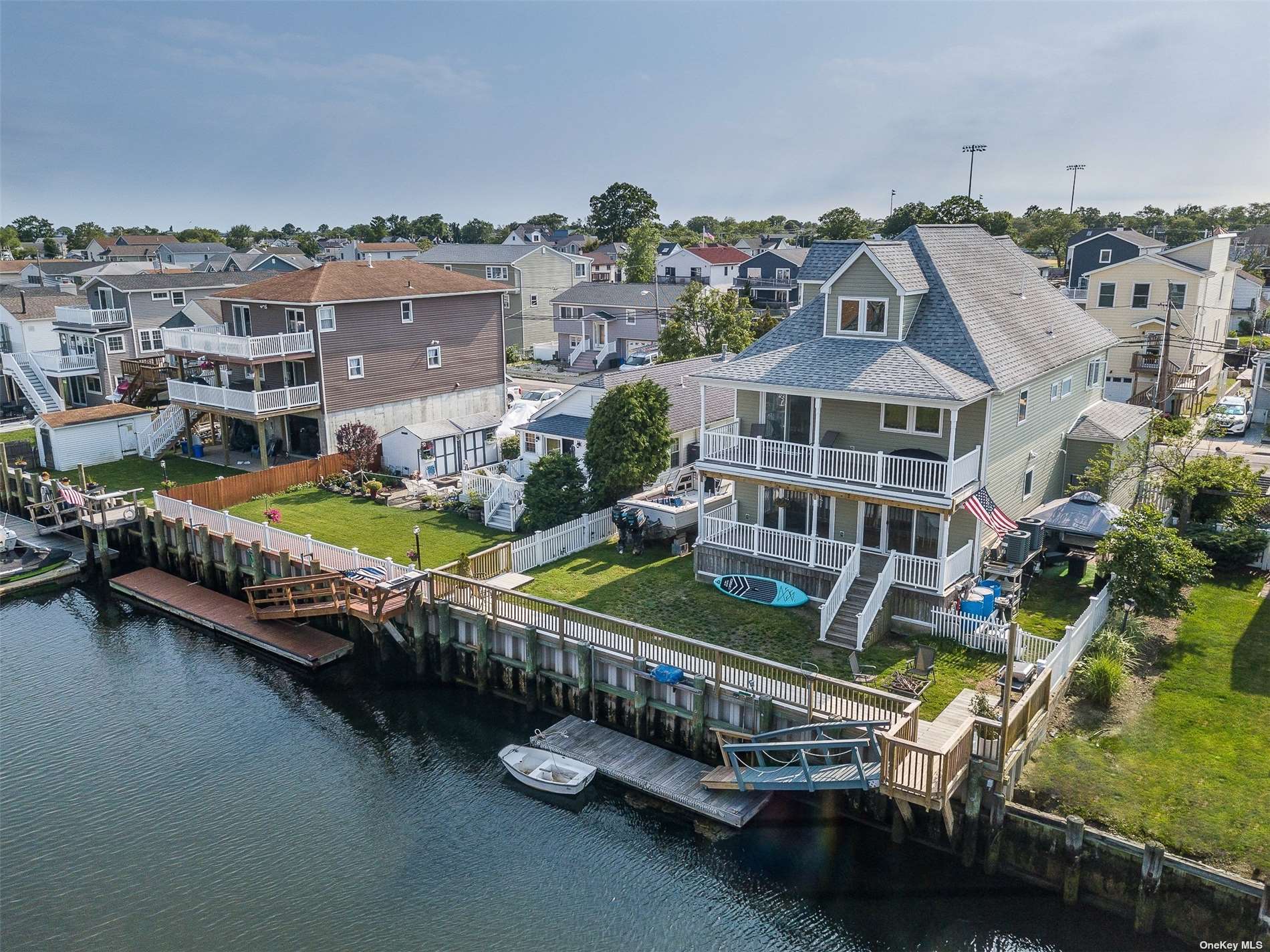 271 Arthur St, Freeport, NY 11520 - MLS 3322180 - Coldwell Banker