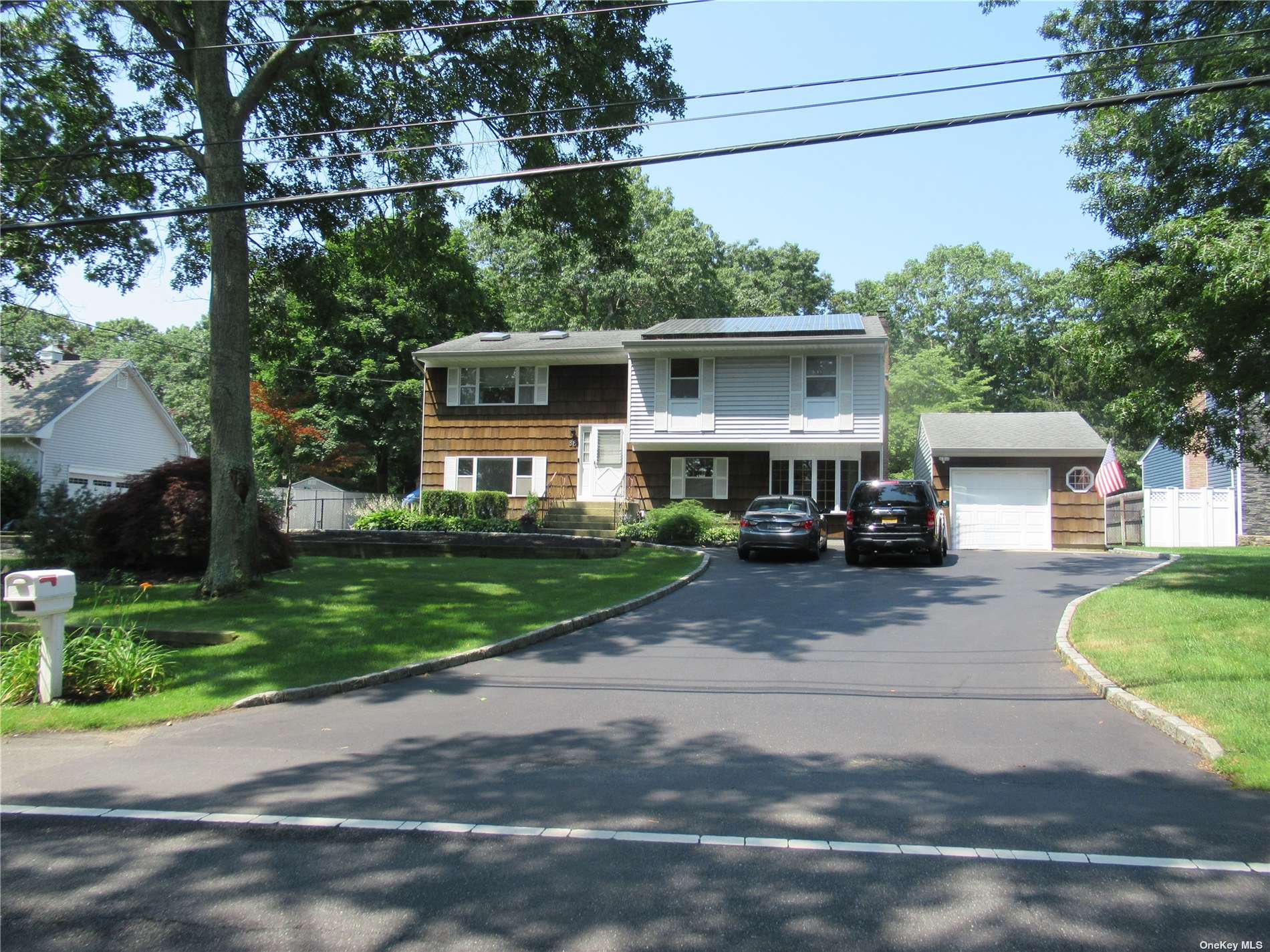 38 Leeds Blvd, Farmingville, NY 11738 MLS 3329142 Coldwell Banker