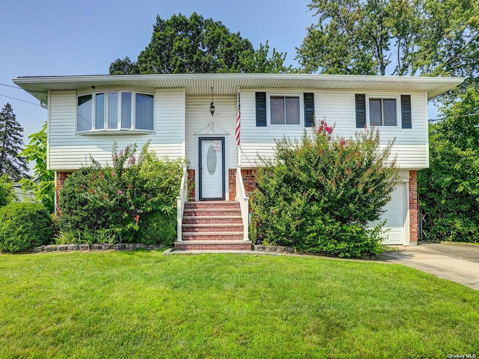 18 N 5th St, Deer Park, NY 11729 MLS 3334253 Coldwell Banker