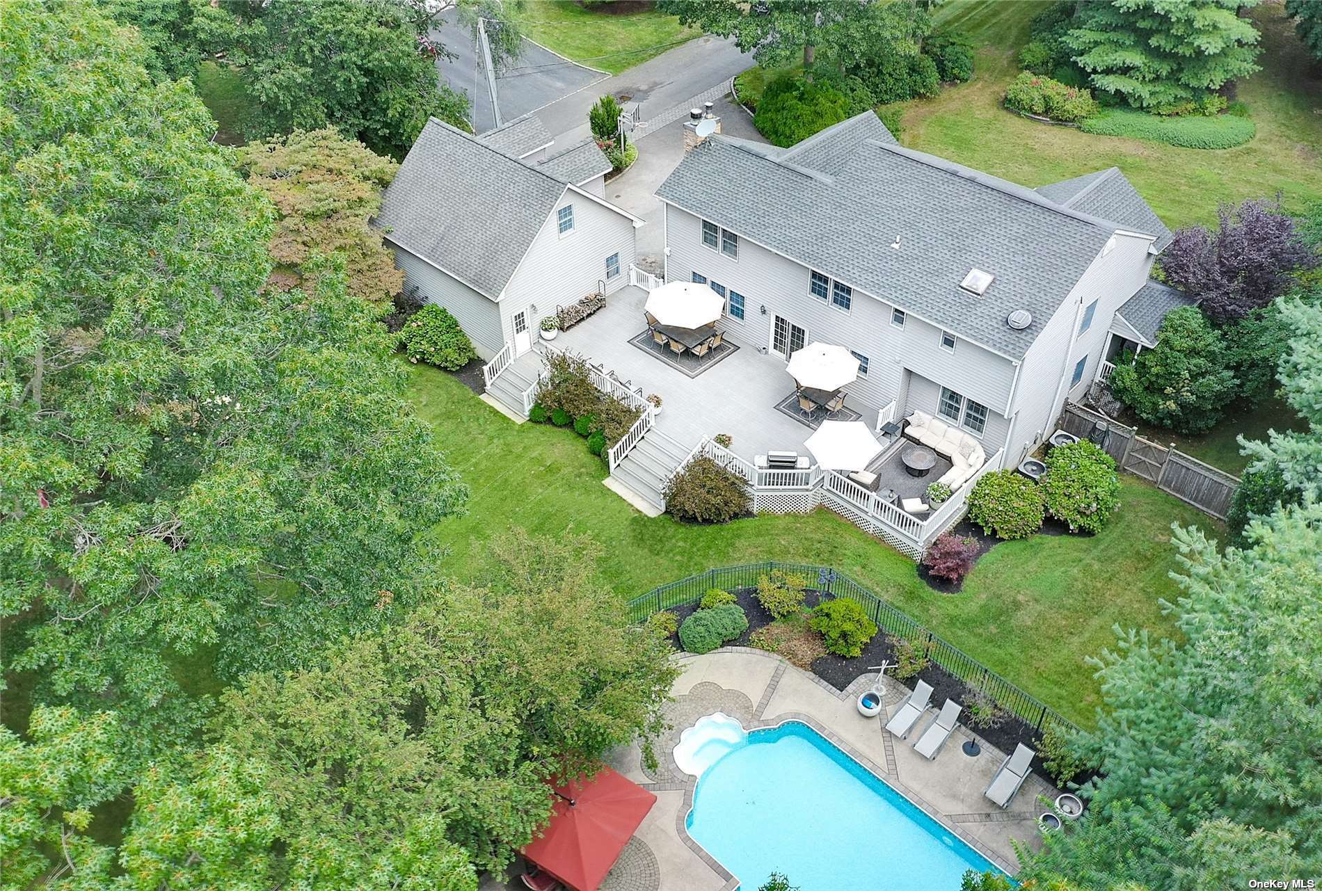 106 Chestnut St, Mount Sinai, NY 11766 MLS 3335365 Coldwell Banker