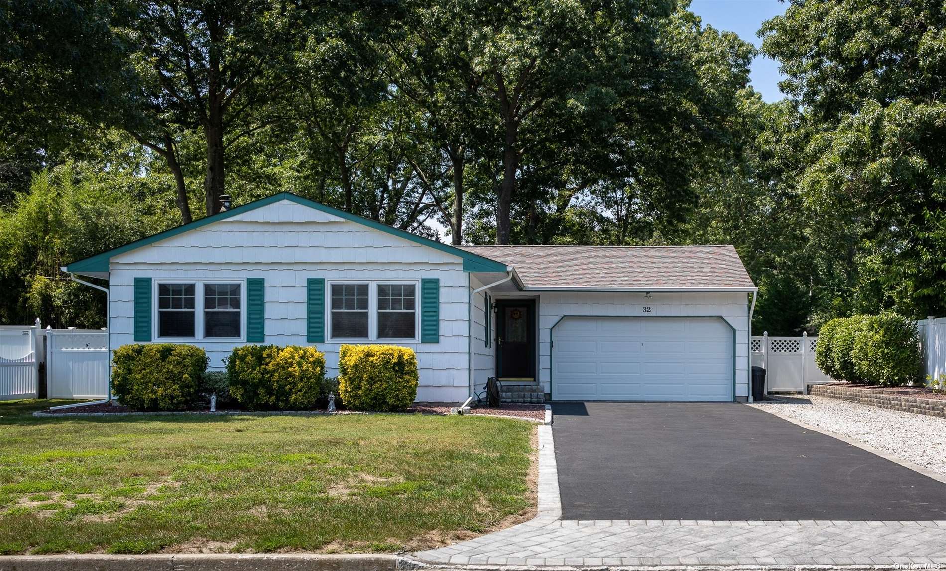 32 Cherry Ln, Medford, NY 11763 MLS 3338658 Coldwell Banker