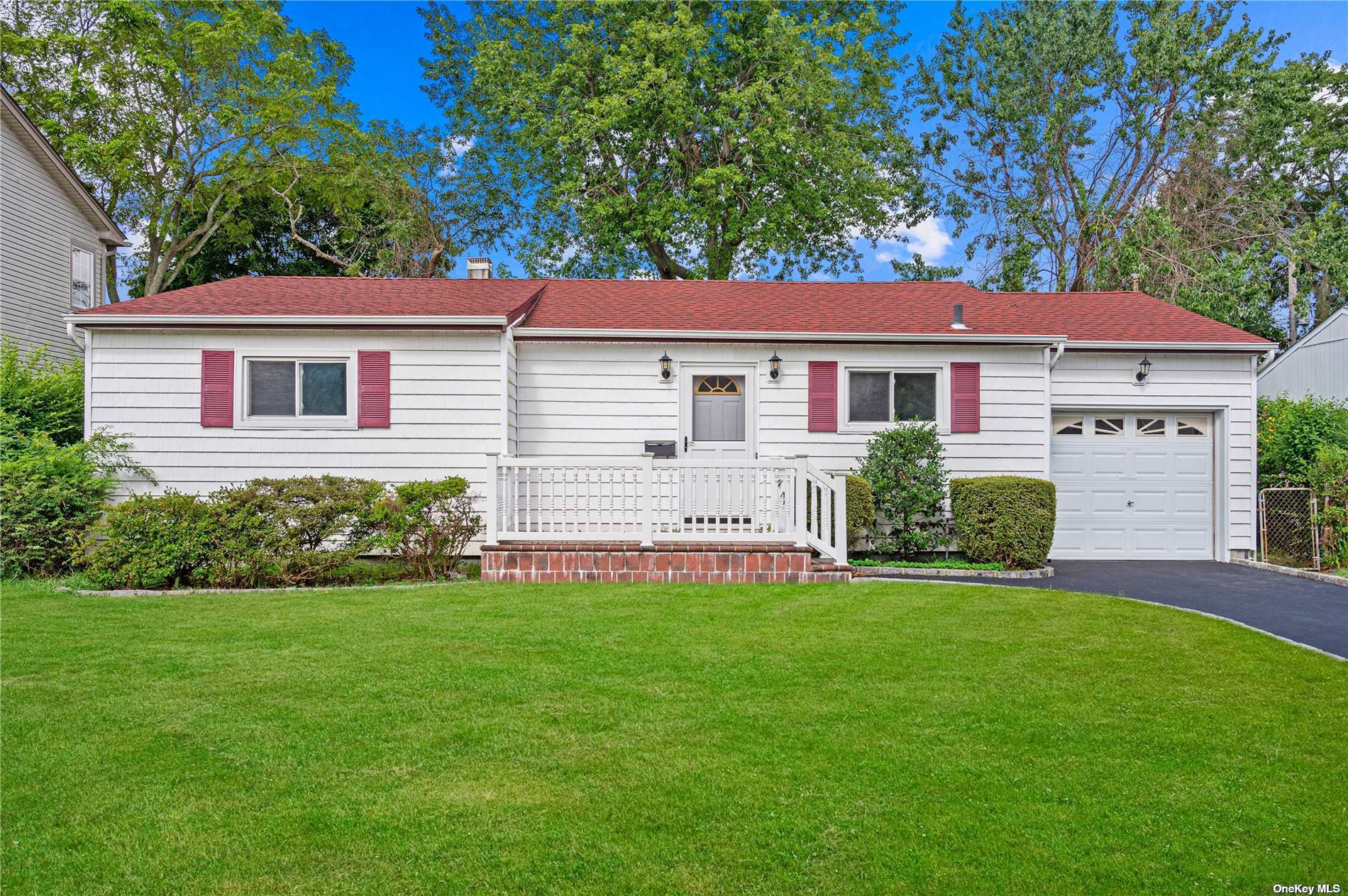 58 Hope Dr, Plainview, NY 11803 MLS L3340399 Coldwell Banker