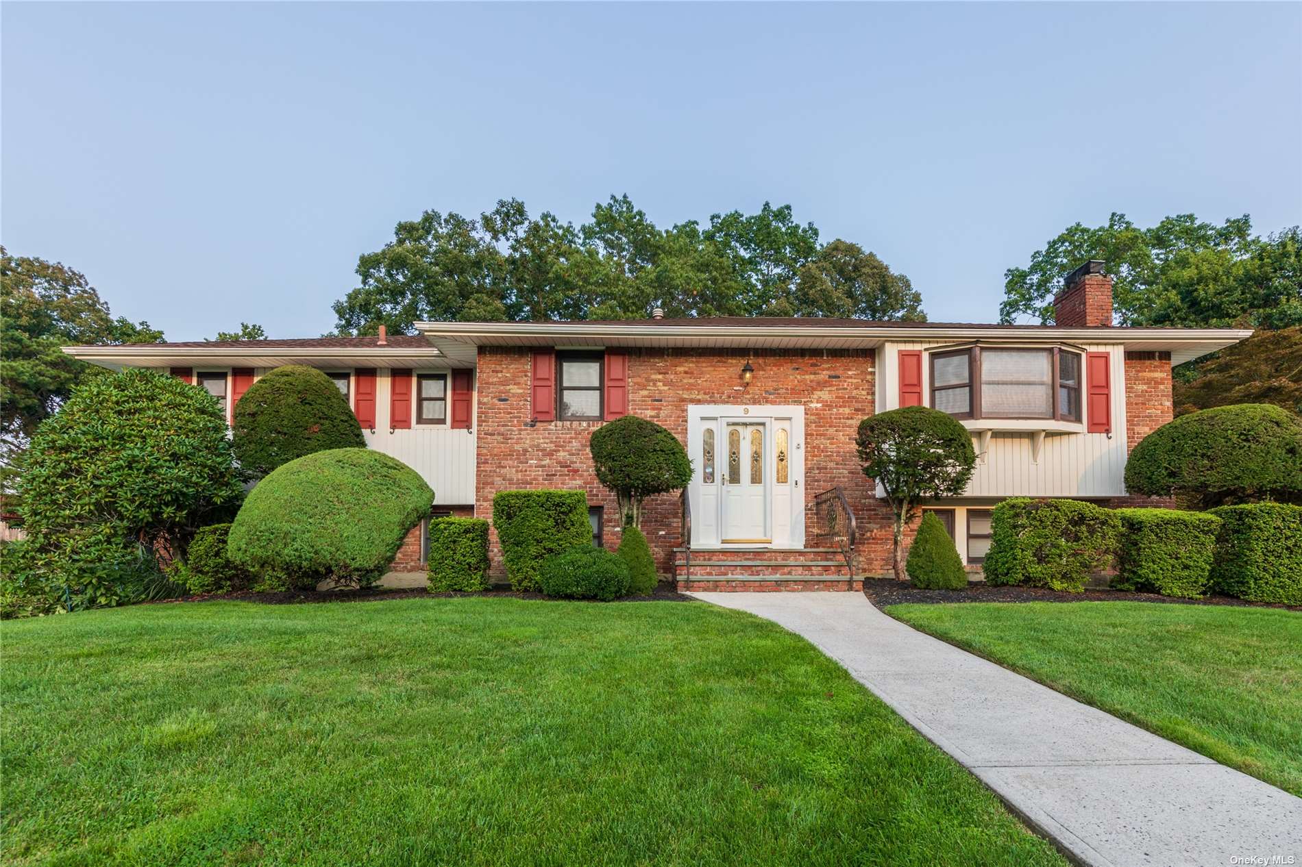 9 Dulce Ln, Dix Hills, NY 11746 MLS 3342137 Coldwell Banker