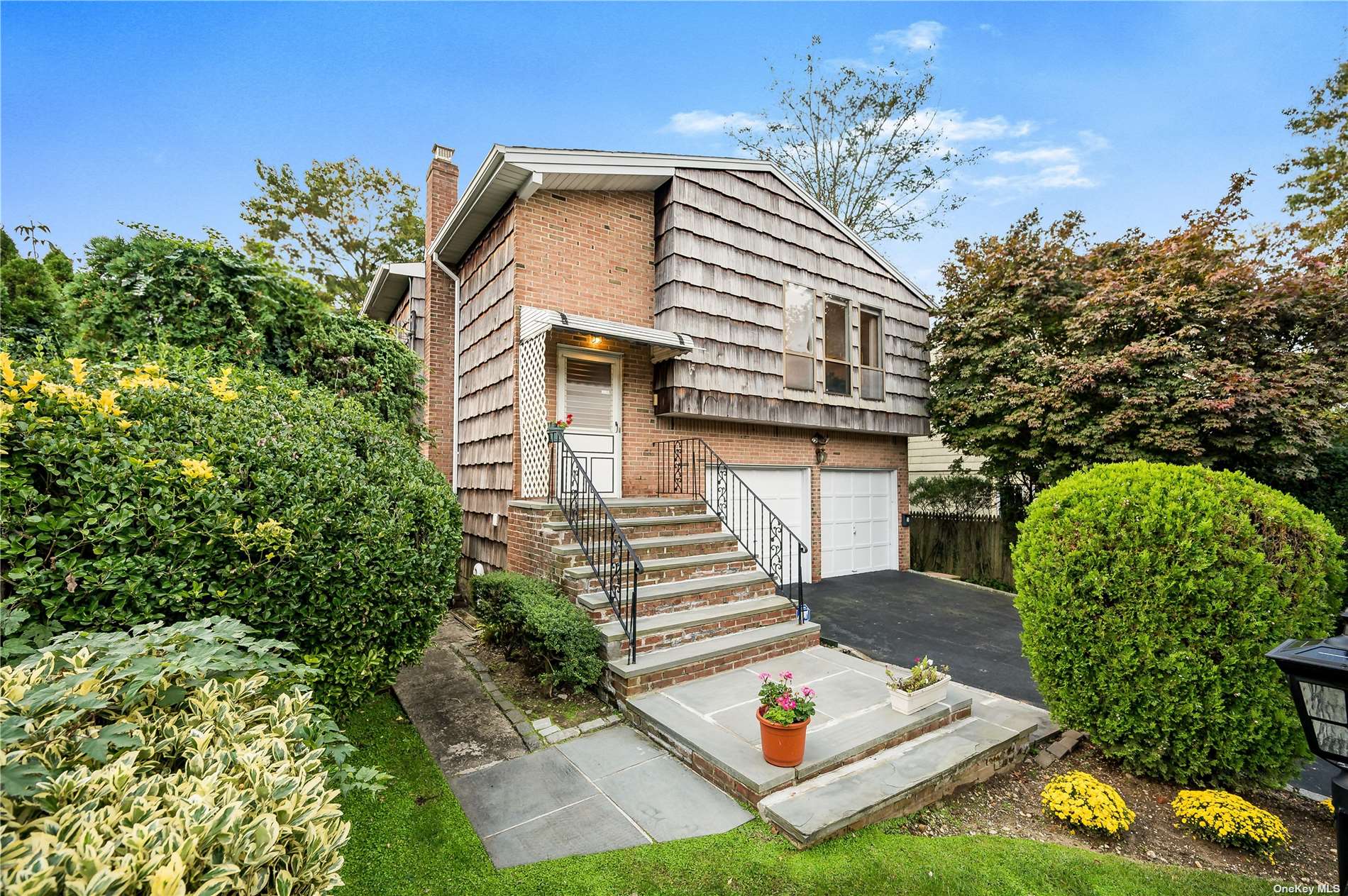 5 Club Rd, Sea Cliff, NY 11579 MLS 3353947 Coldwell Banker