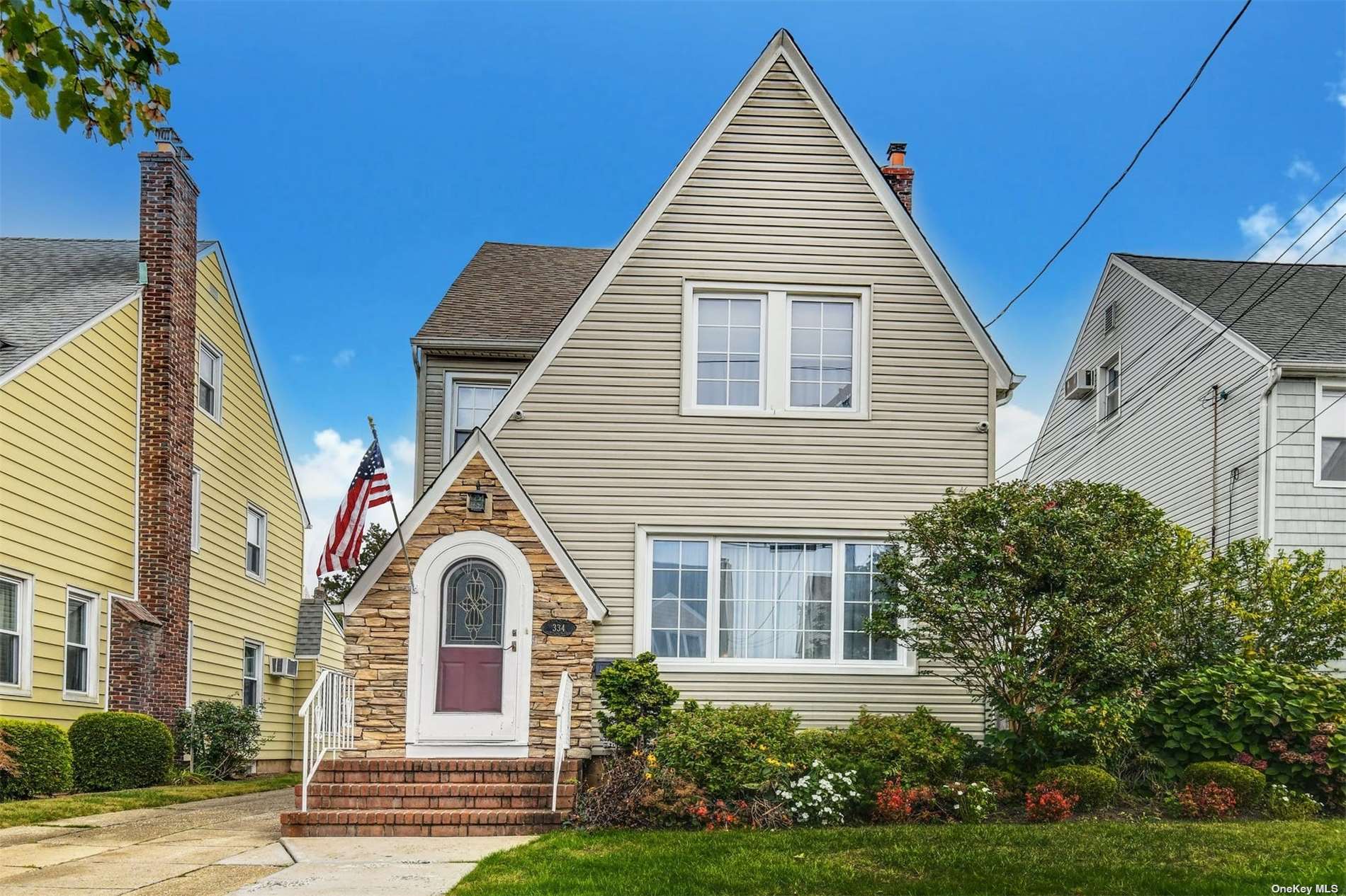 334 Marcellus Rd, Mineola, NY 11501 MLS 3355275 Coldwell Banker