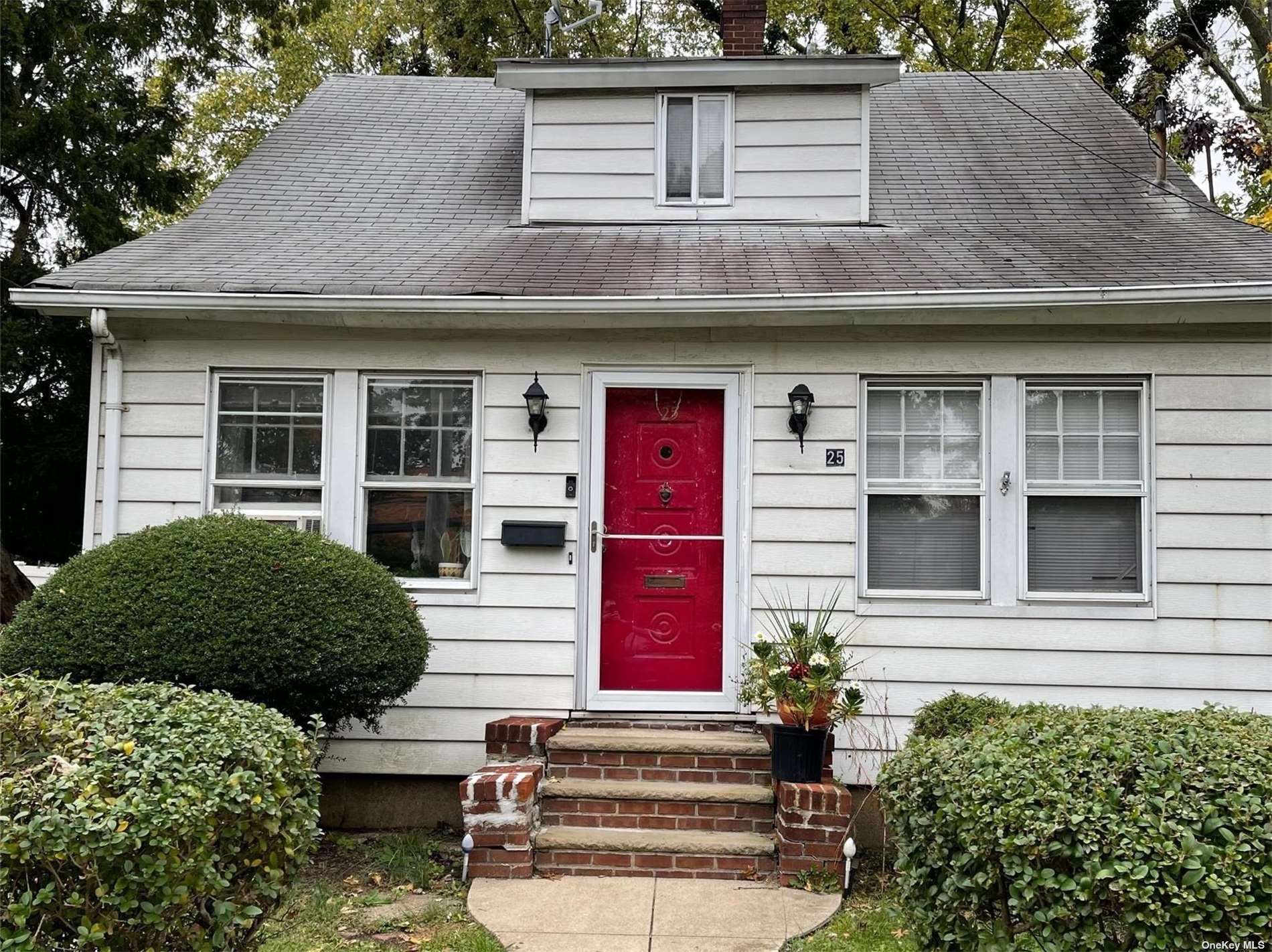 25 Searingtown Rd, Albertson, NY 11507 MLS 3355679 Coldwell Banker