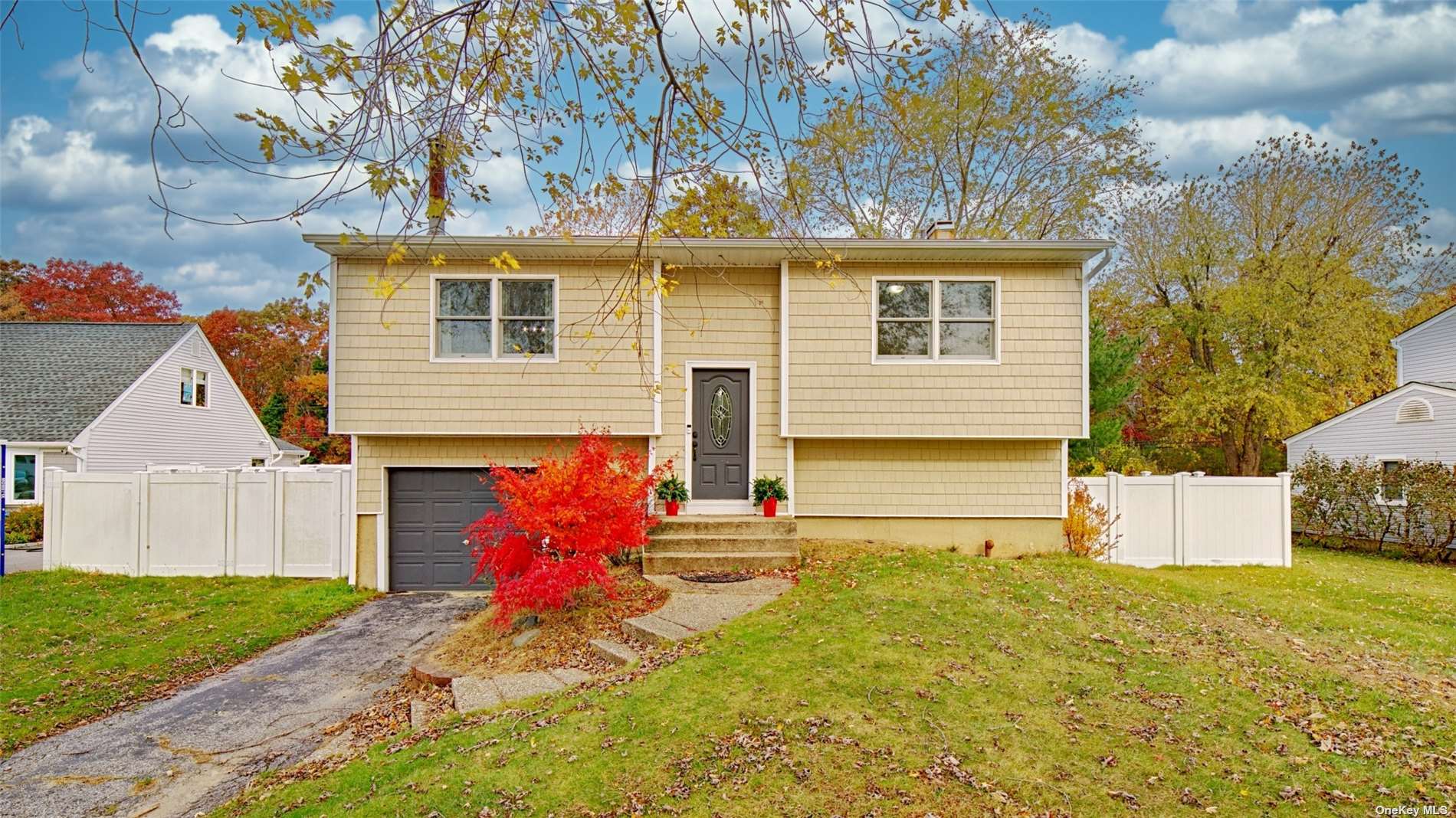 493 Greenbelt Pkwy, Holtsville, NY 11742 MLS 3360182 Coldwell Banker