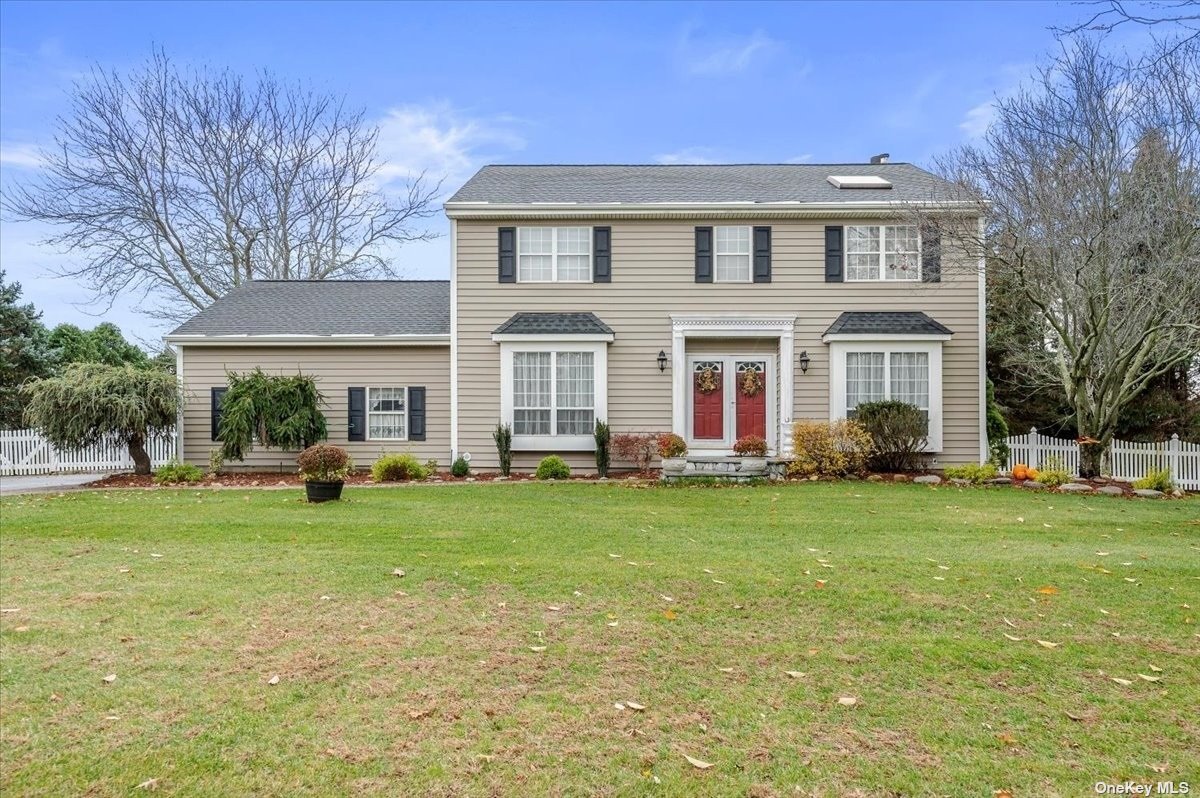 205 Baywood Dr, Calverton, NY 11933 MLS 3364593 Coldwell Banker