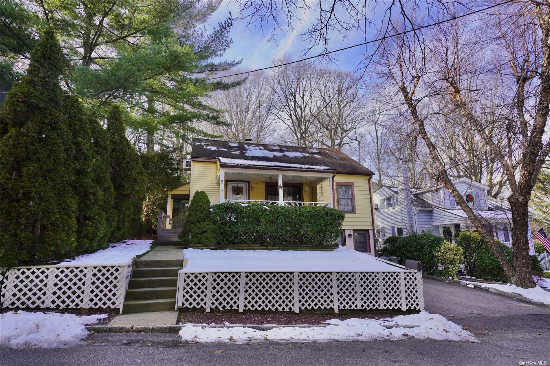 5 Sandy Hollow Ln, Port Washington, NY 11050 MLS 3369619 Coldwell