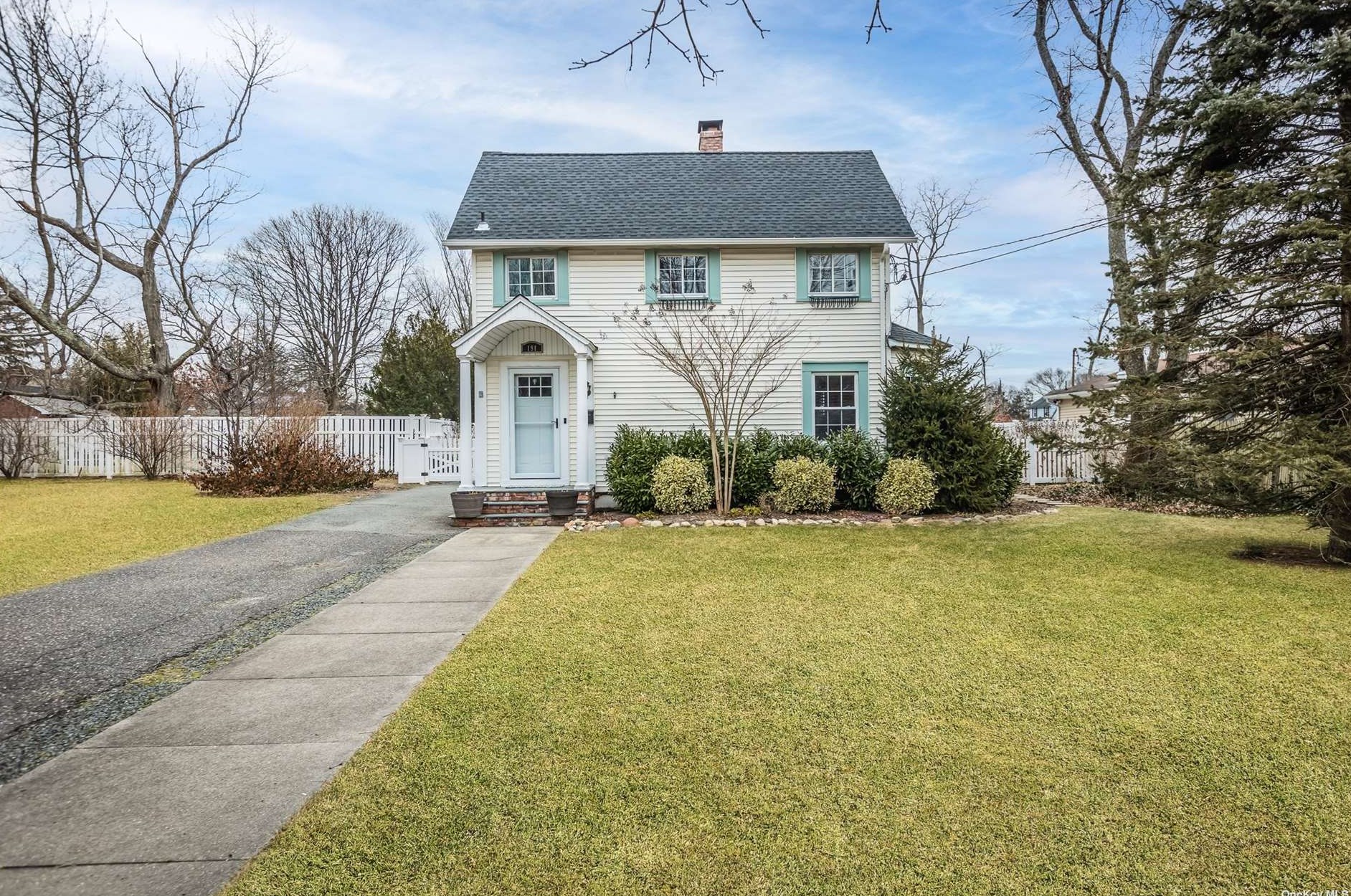 191 Maple Ave, Patchogue, NY 11772 MLS 3373651 Coldwell Banker