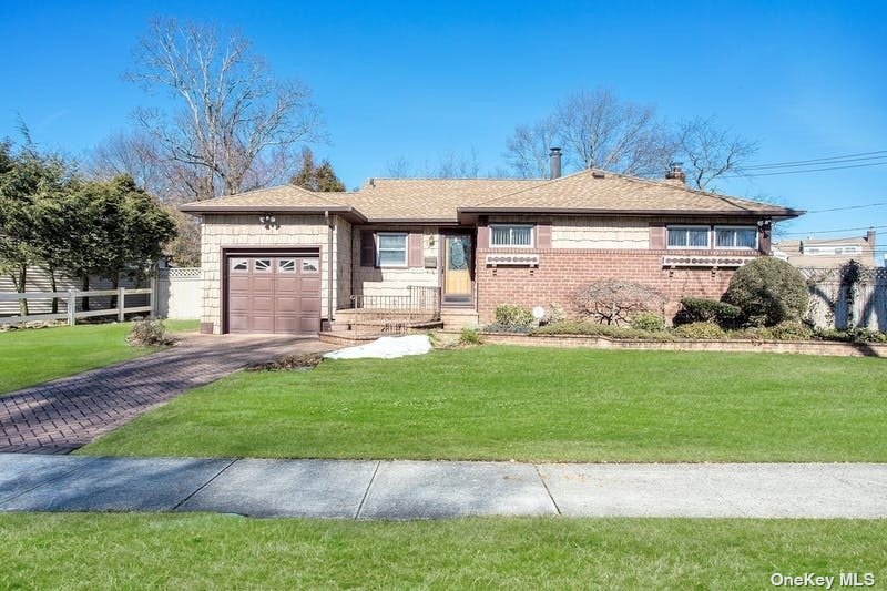 369 Briarwood Rd, Massapequa, NY 11758 MLS 3378049 Coldwell Banker