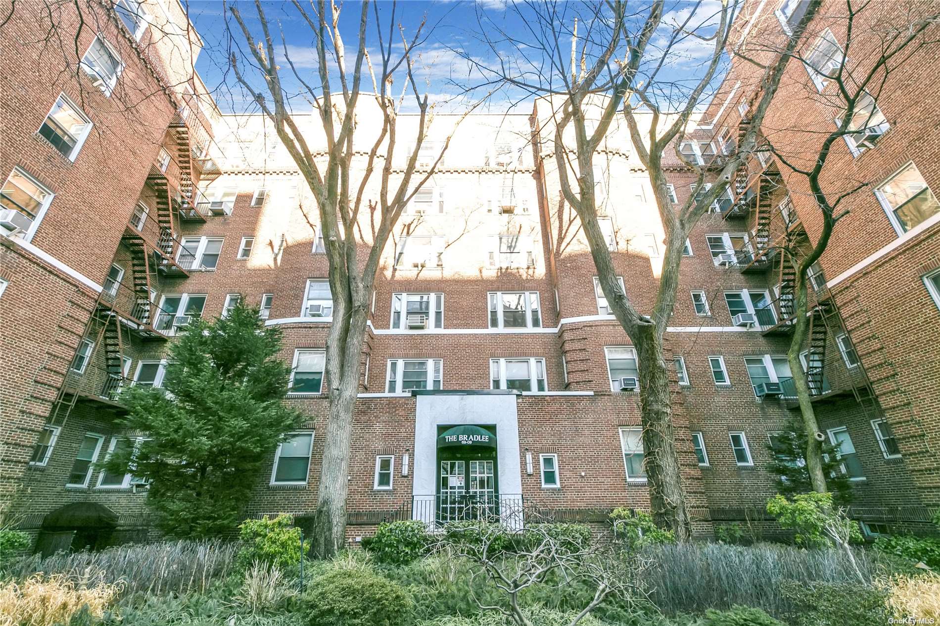 69-09 108th St #501, Forest Hills, NY 11375 - MLS 3378876 - Coldwell Banker