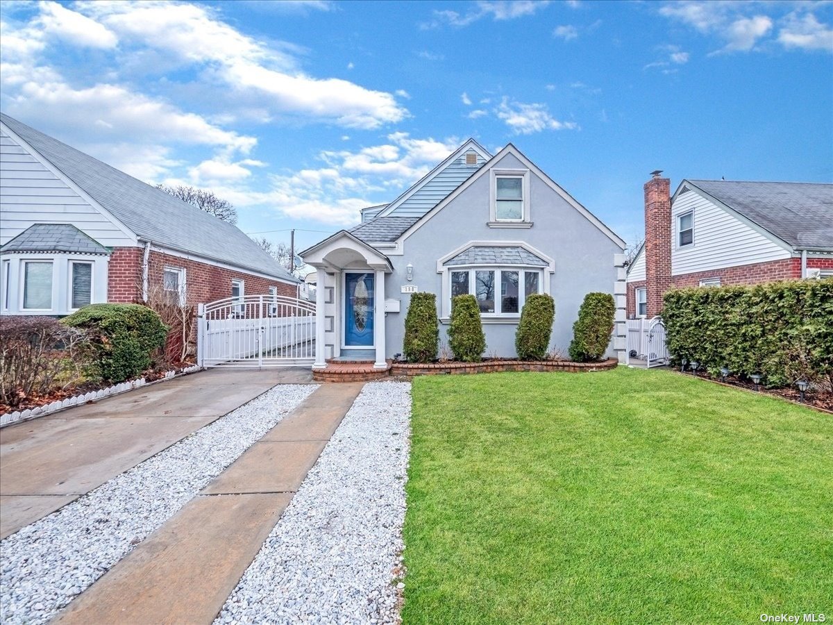 190 Wellington Rd, Elmont, NY 11003 MLS 3378902 Coldwell Banker