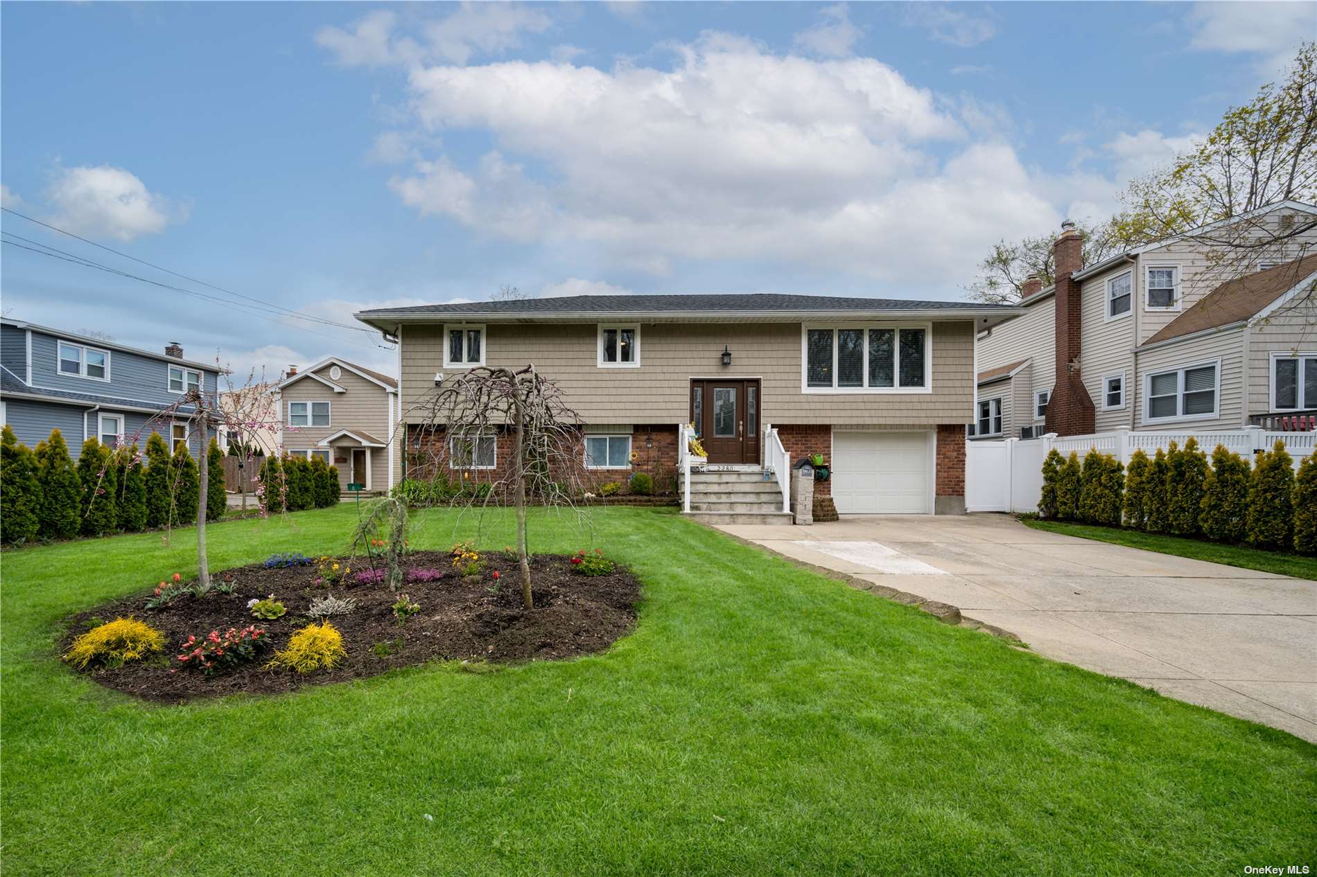 2280 Lakeview Rd, Bellmore, NY 11710 MLS 3392121 Coldwell Banker