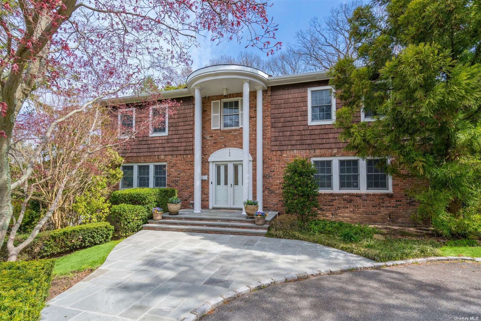 144 Tara Dr, East Hills, NY 11576 MLS 3392744 Coldwell Banker