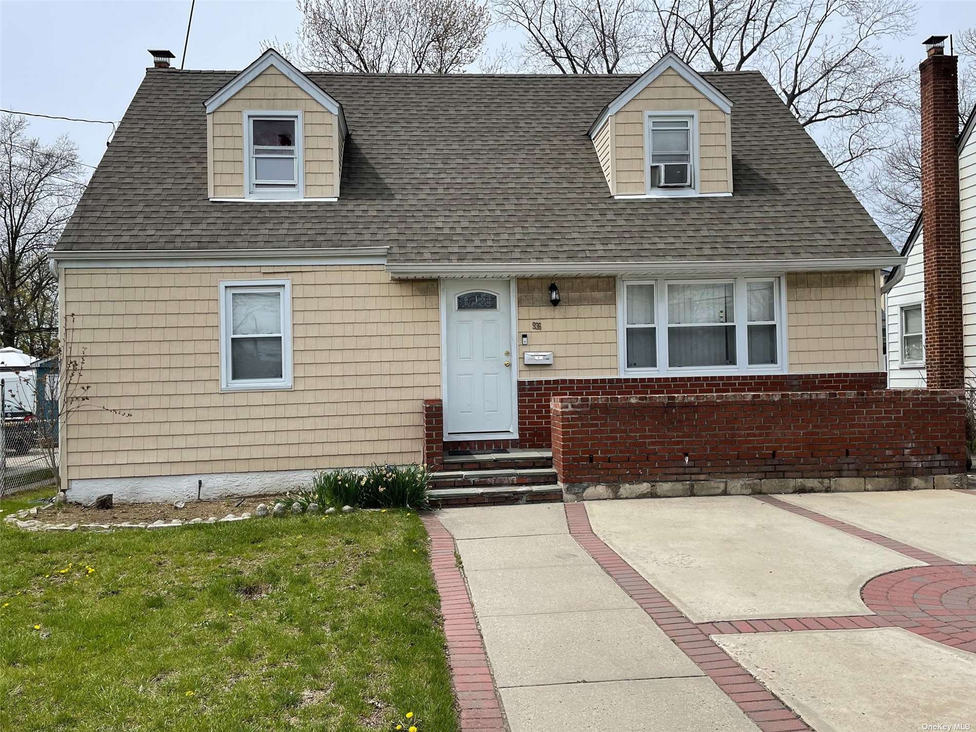 936 Uniondale Ave, Uniondale, NY 11553 MLS 3395804 Coldwell Banker