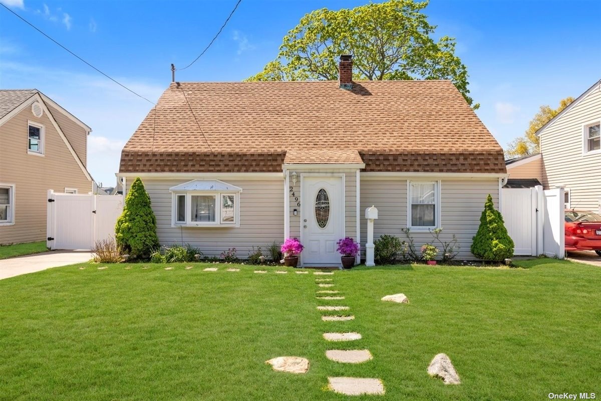 2496 Woodland Ave, Wantagh, NY 11793 MLS 3398526 Coldwell Banker